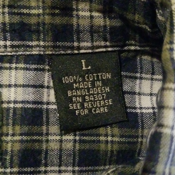 3/$20 American outpost L long sleeve w/pocket - Picture 4 of 7